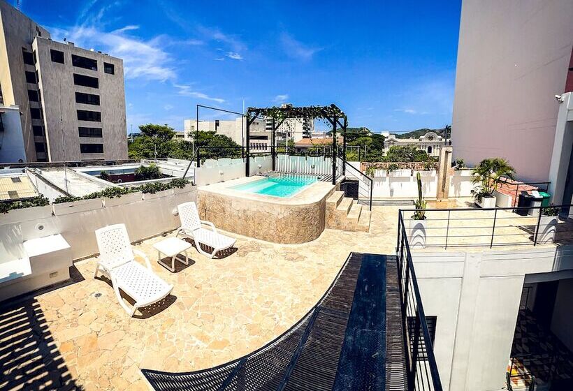 هتل The Orange House