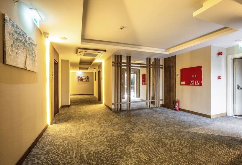 Nehir Otel