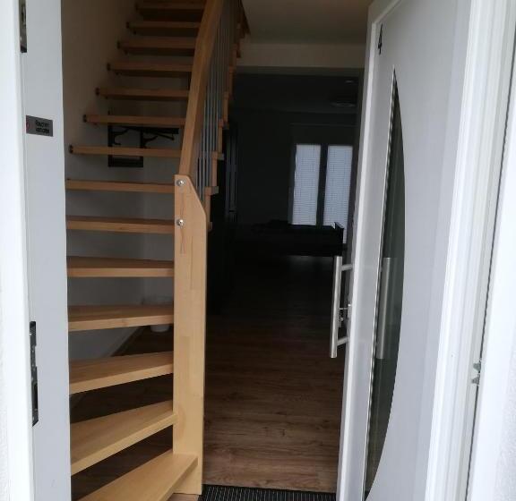 ペンション Apartmenthaus Mehrow