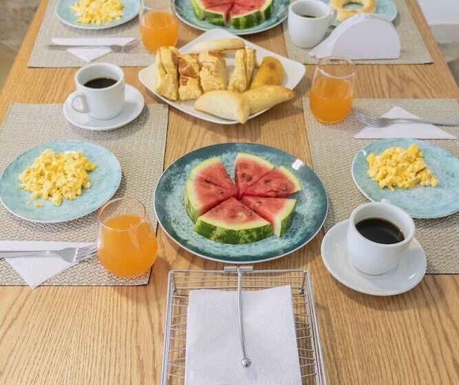 Ventiuna Hotel & Hostel