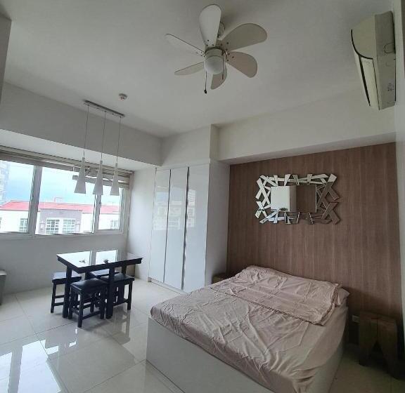 צימר Calyx Residences