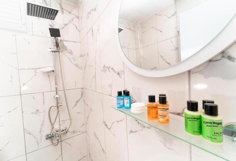 هتل Kemer Royal Beach