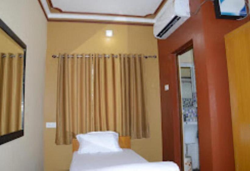 酒店 Puspak Inn Mandabereni