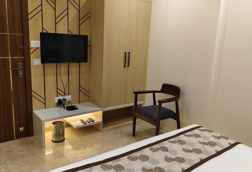 בית מלון כפרי Suvarnam Residency