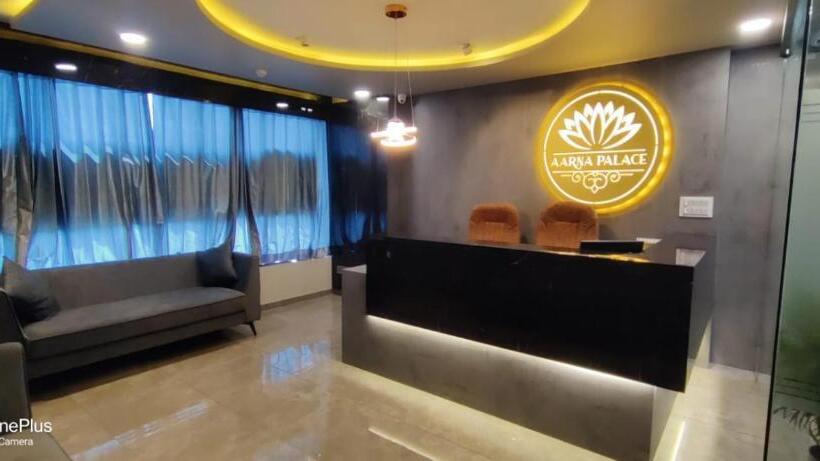 펜션 Aarna Palace