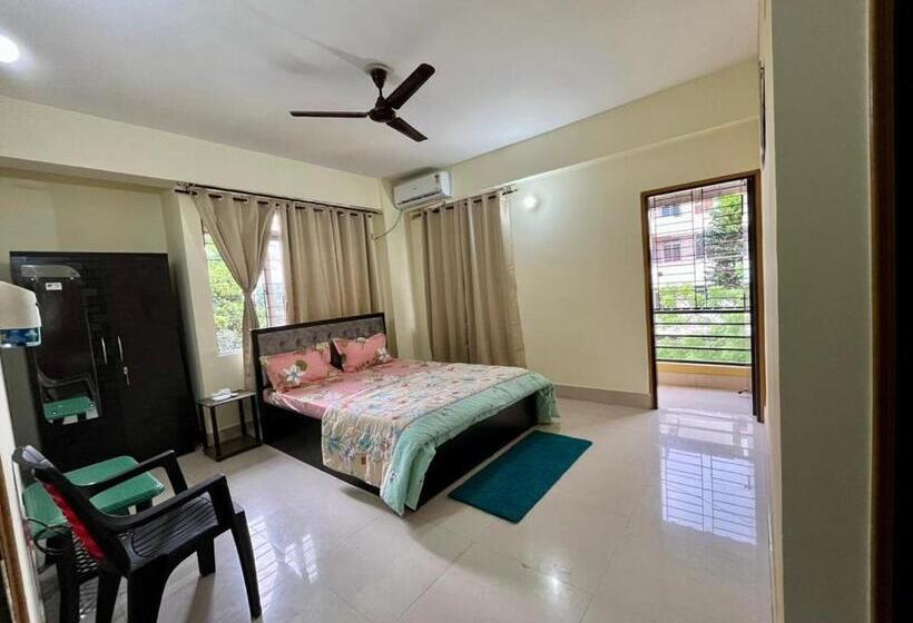 پانسیون Dispur Queen Guest House
