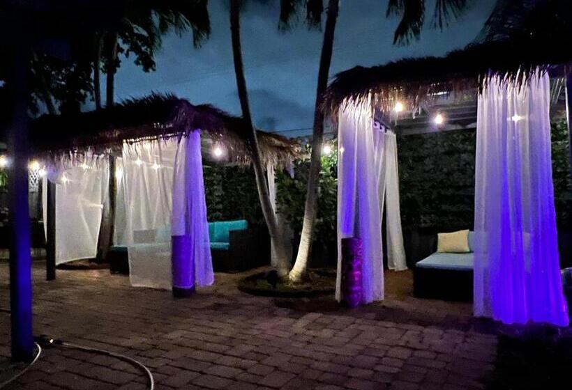 پانسیون Large Gay Men S 1 Bedroom W Gameroom Heated Pool Clothing Optional