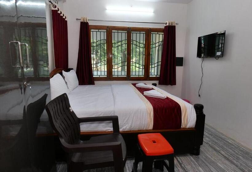 פנסיון Sris Guest House
