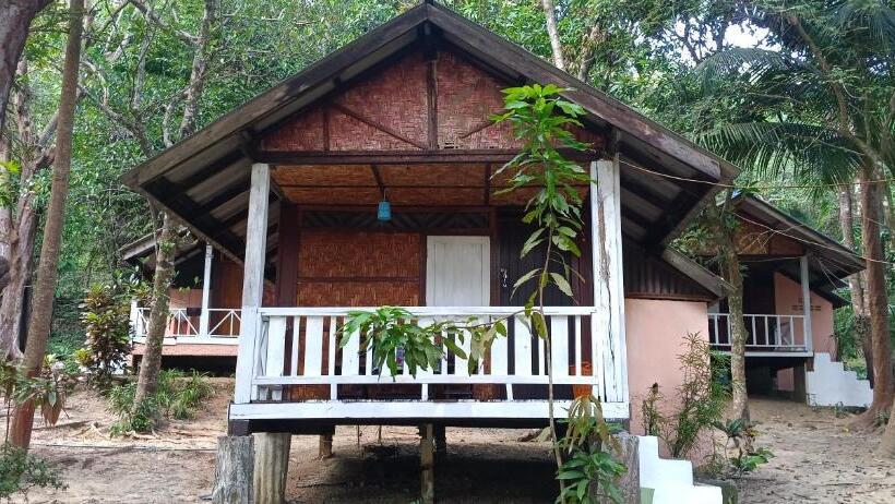 리조트 Baan Suan Kayoo 1 Long Beach Aow Yai