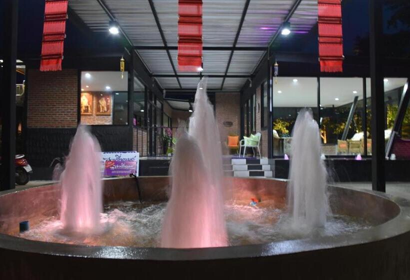 استراحتگاه Suan Ruen Rom View Raft