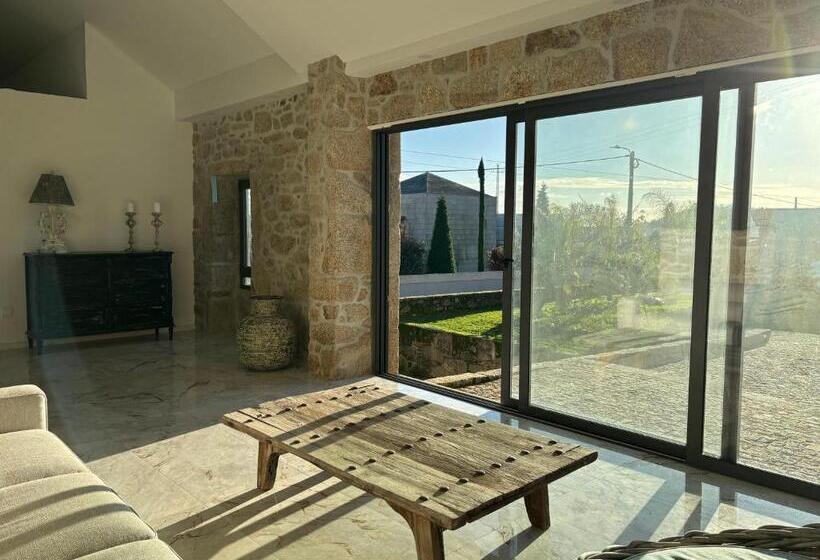 تختخواب و صبحانه Paços Do Douro, Chambre Privée Avec Piscine