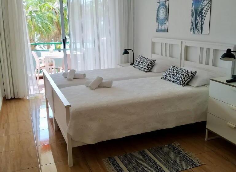 Comodoro  Ravel