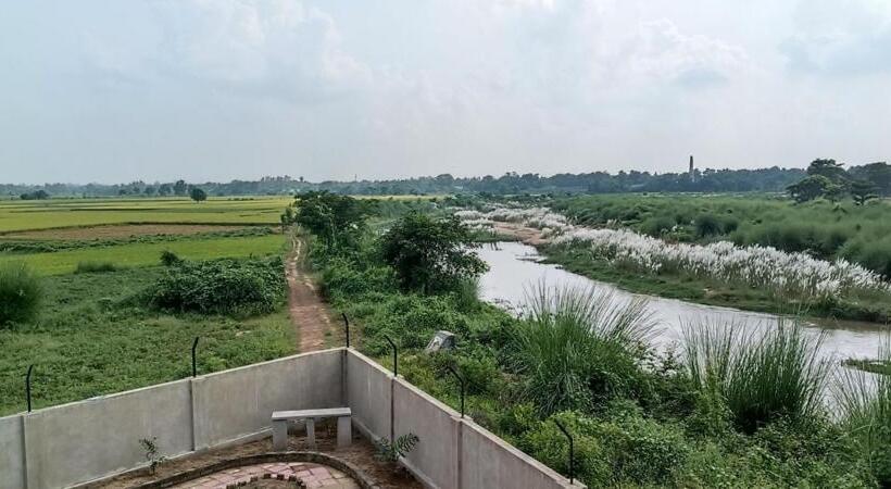 فندق Bishnupur River Side Resort