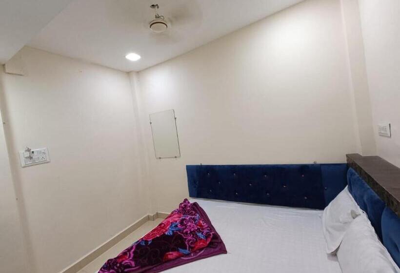 هتل Blue Tower Suites