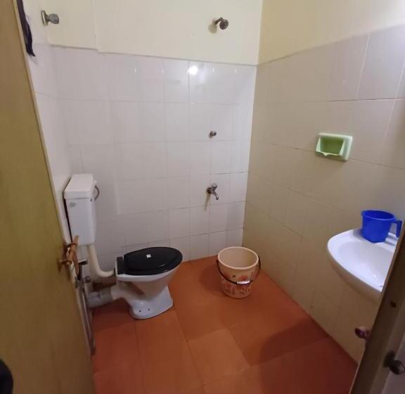 Отель New Mvx Residency