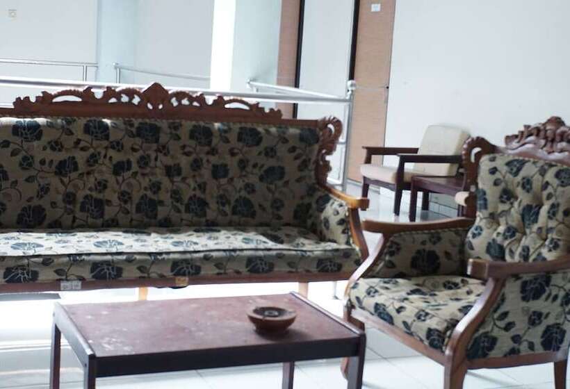 فندق Oyo 93343 Sukma Residence