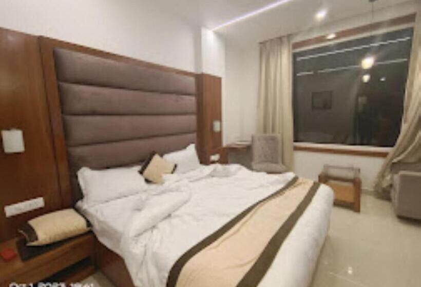 호텔 Prime Residency,chhatarpur