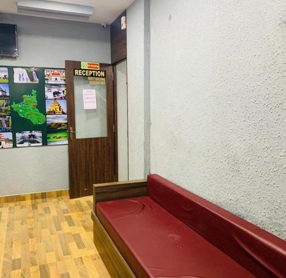 هتل Staymaker Juju Residency