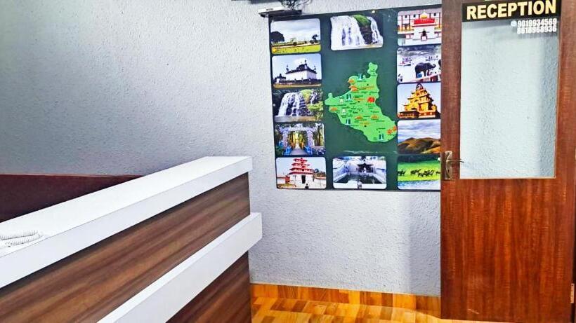 هتل Staymaker Juju Residency