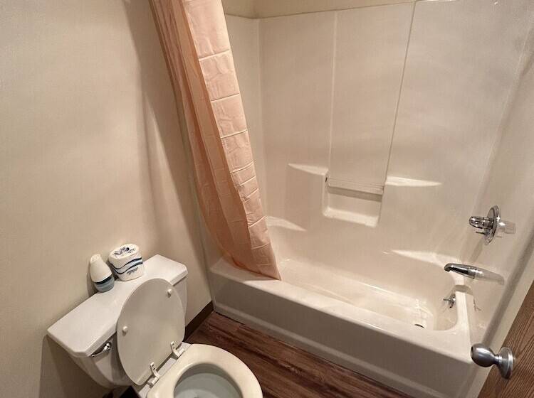 בית מלון כפרי Valley Inn And Suites