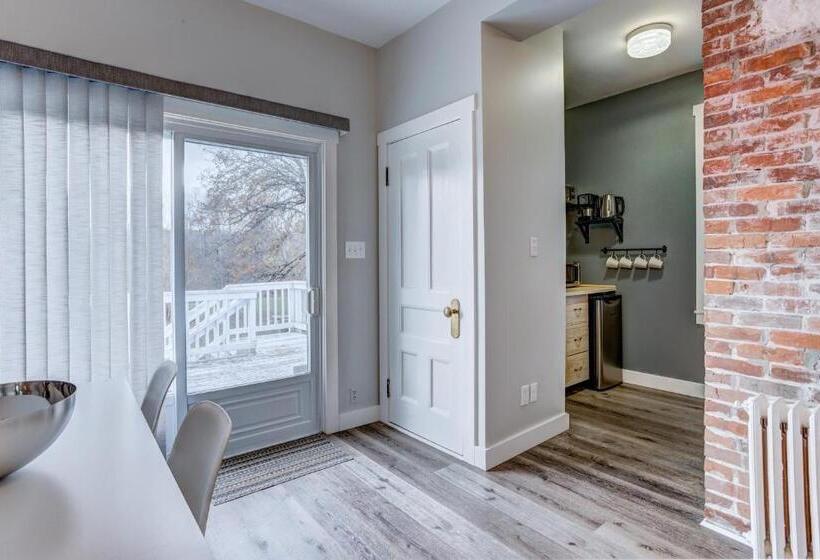 هتل Your Lunenburg Winter Retreat Awaits!