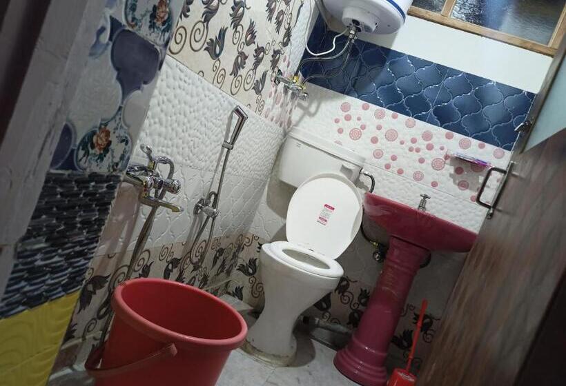 膳宿费 Ayra Home Stay