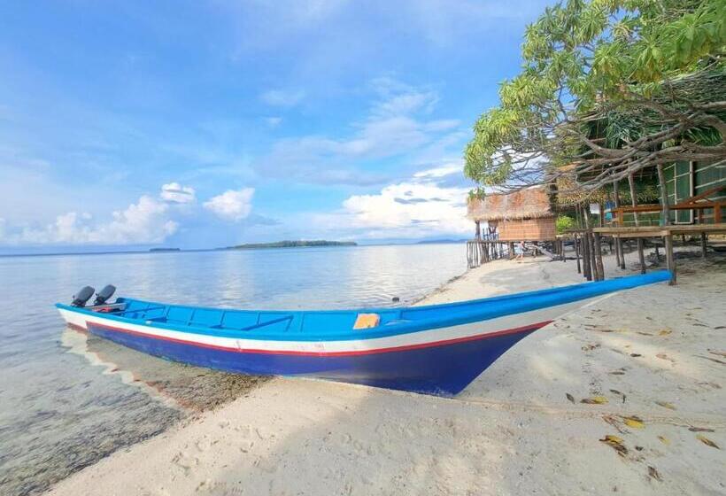 پانسیون Coco Huts Guest House