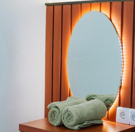 پانسیون Nginapdipadang, Parkit House, Near Universitas Negeri Padang, 10mins Padang Beach