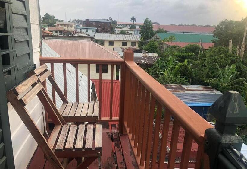 پانسیون Pied A Terre