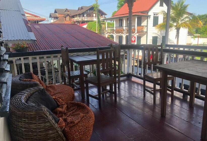 پانسیون Pied A Terre