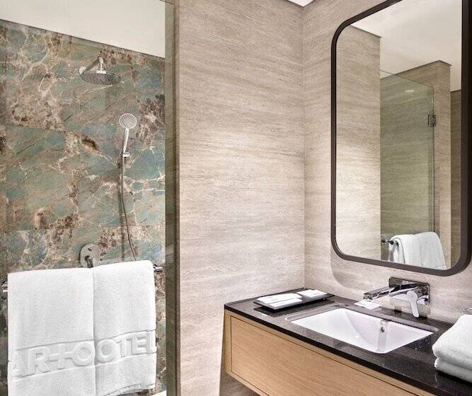 Vivere Hotel, Artotel Curated