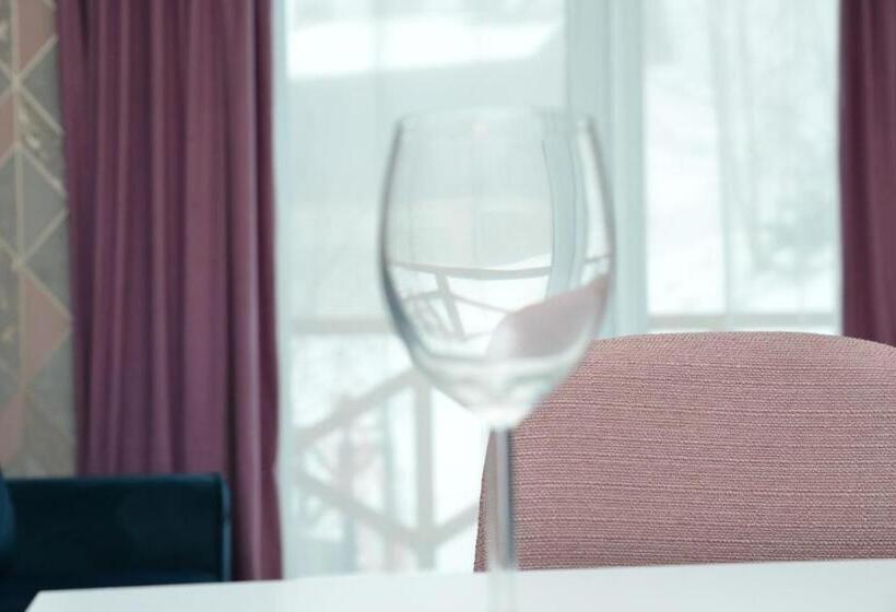 هتل Kraljevi Cardaci Cardak