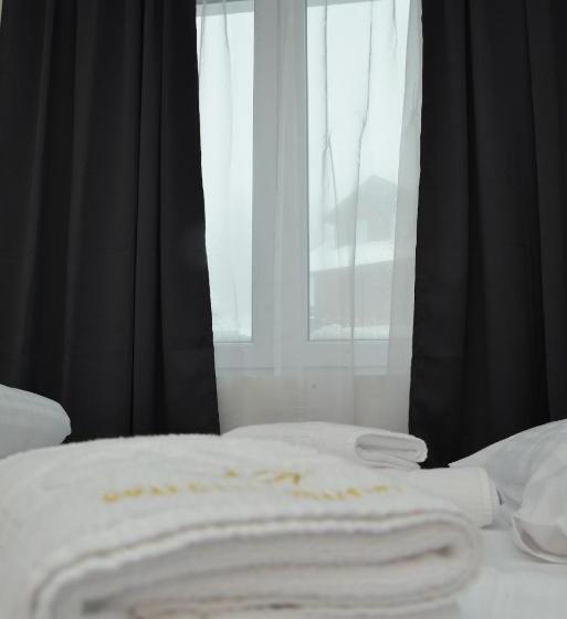 هتل Kraljevi Cardaci Cardak