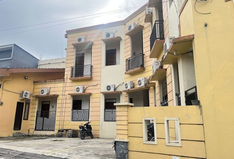 هتل Oyo 93380 Penginapan Mangkoe Barokah