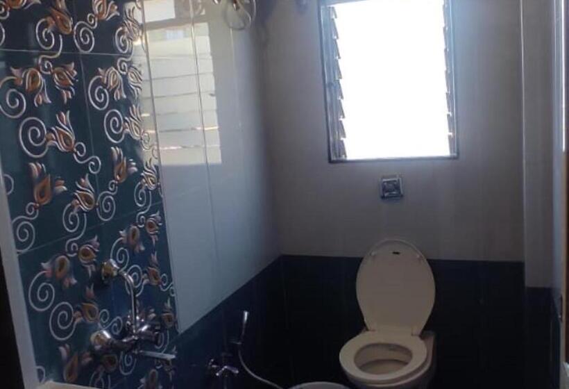 فندق Shivam Palace Nagaon