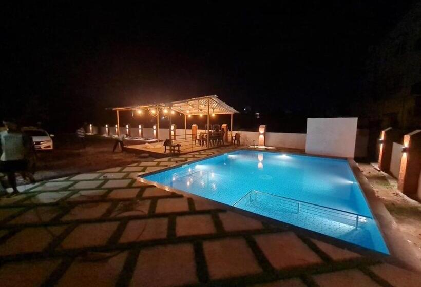 فندق Shivam Palace Nagaon