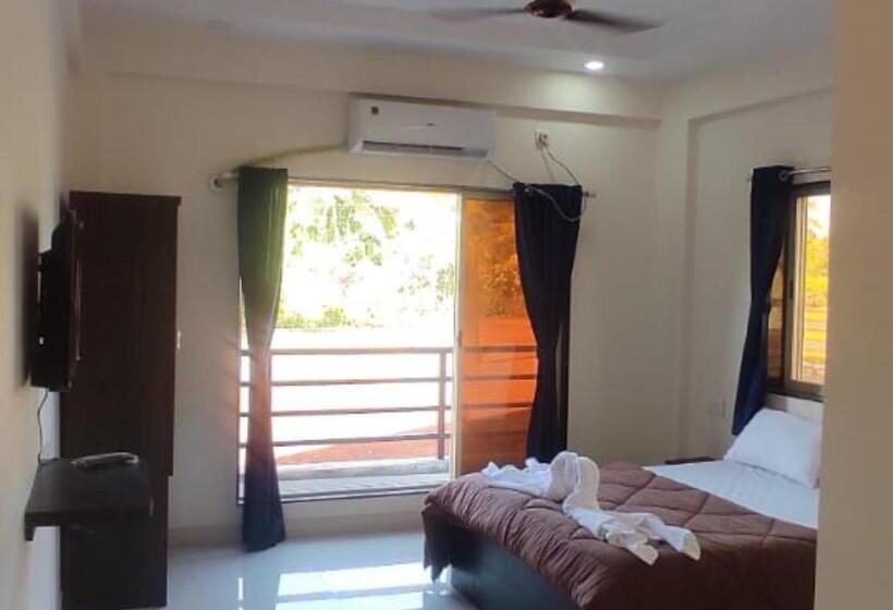 فندق Shivam Palace Nagaon