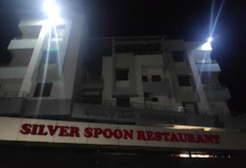 酒店 Silver Residency,chhota Udepur