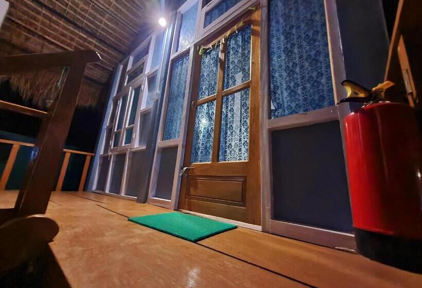 فندق Sparrow Nest Cottages