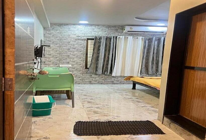 فندق The Hilltop Residency, Matheran