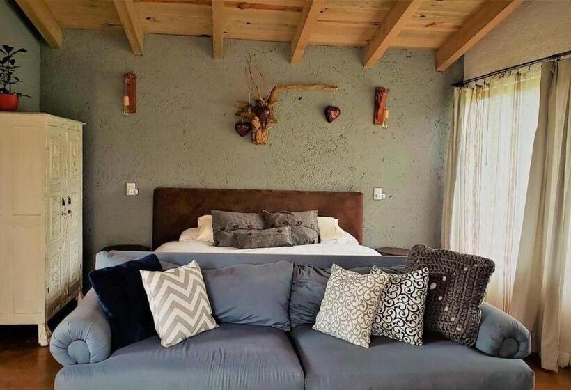 بنسيون Granero De Las Joyas, Valle De Bravo