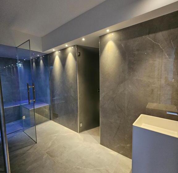 پانسیون Villa Dune Luxury Roof Top Pool Wellness