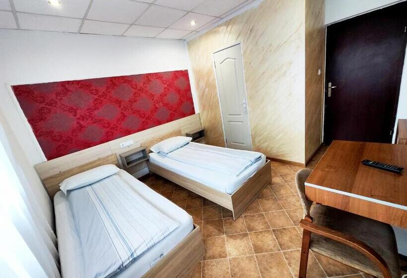 هاستل Casa Thomas Cluj