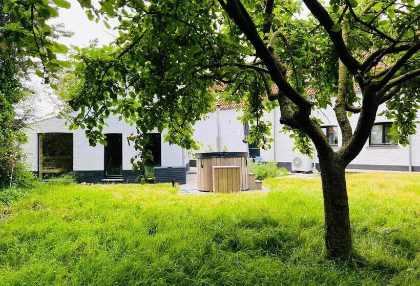 住宿加早餐 Sauna Garden