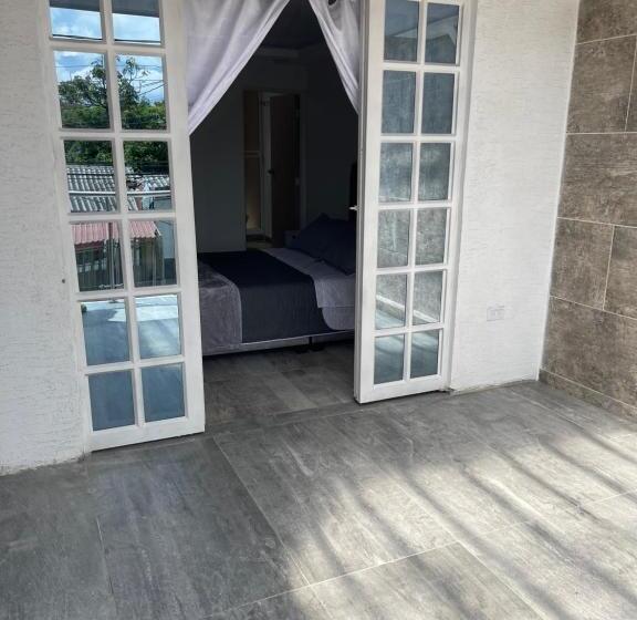 تختخواب و صبحانه The Dreams Alojamineto