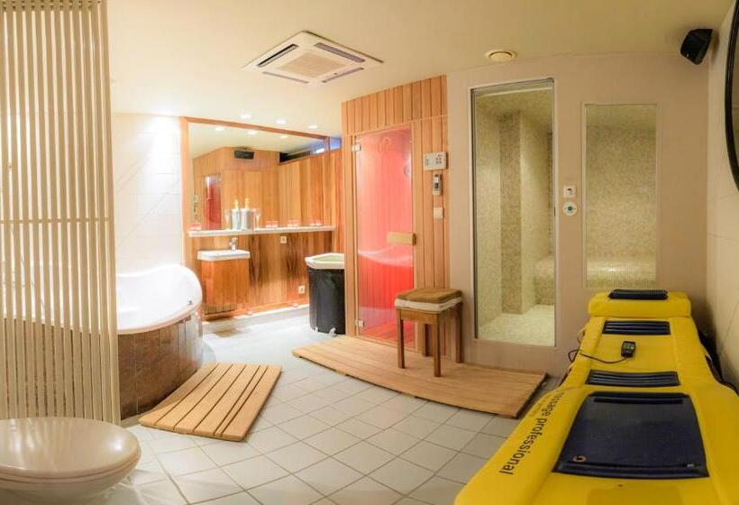 تختخواب و صبحانه Beautyd Studio Double Of Twin Met Extra Vouwbed Centrum Gullegem