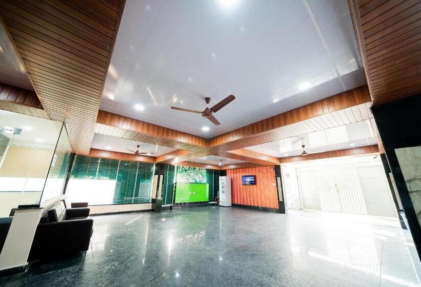 Fabhotel Brk Iconic Residency