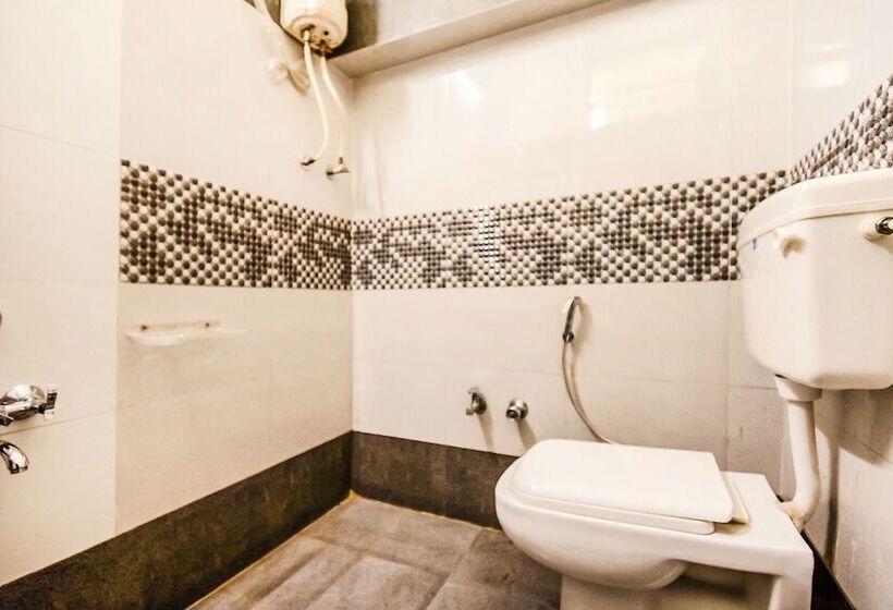 هتل Fabexpress Grand Aarvi Prime Nr Gsm Mall