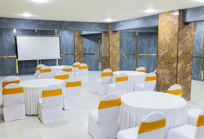 ホテル Hudson Resorts