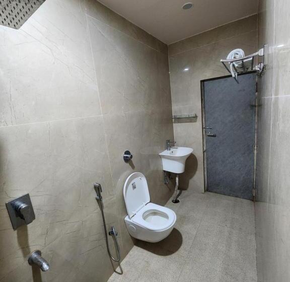 فندق Megha Resort